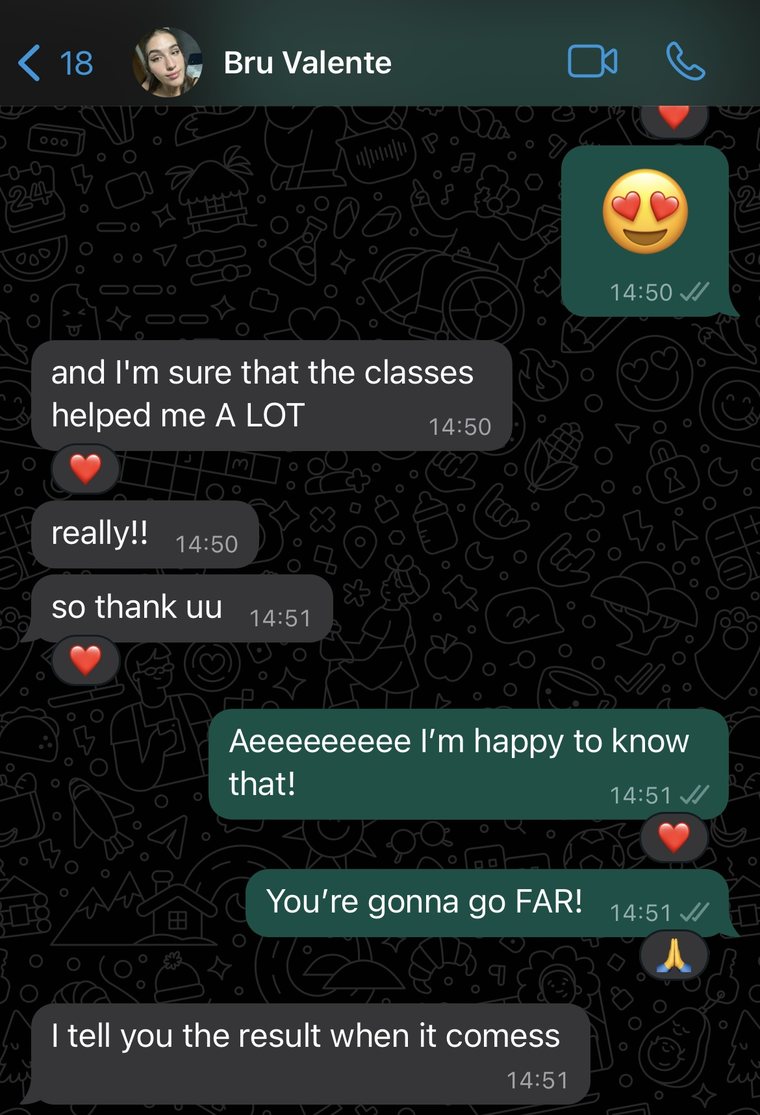 A Bru escreve em inglês que tem certeza de que as aulas ajudaram muito e agradece.